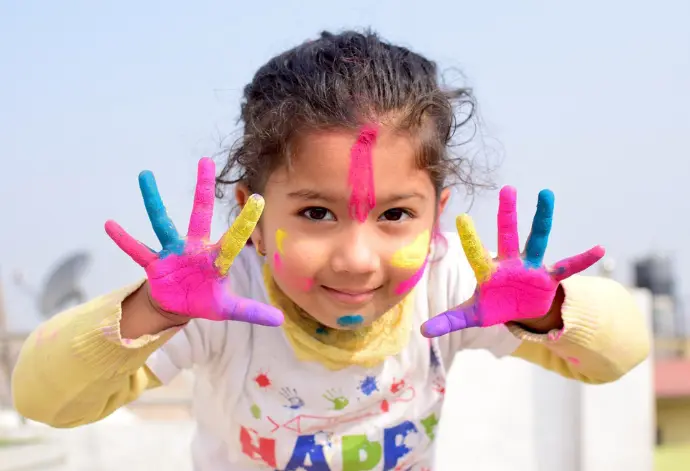 Girl with color hands
